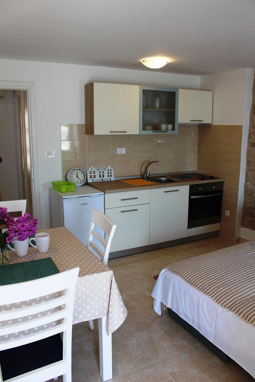 Apartment La Luna Kaštela Zimmer foto